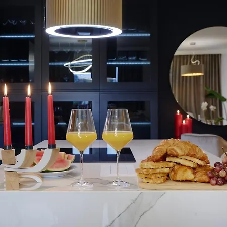 アパート Ceglana Park Premium -2 Luksusowe Sypialnie, Parking , 80m2 カトヴィツェ