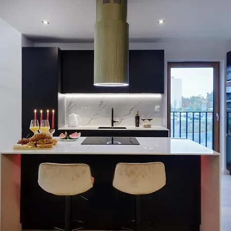 Ceglana Park Premium -2 Luksusowe Sypialnie, Parking , 80m2 Daire *