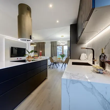 Apartament Heaven -Swiateczne Dekoracje -2 Luksusowe Sypialnie I Parking , 80M2 Lejlighed *