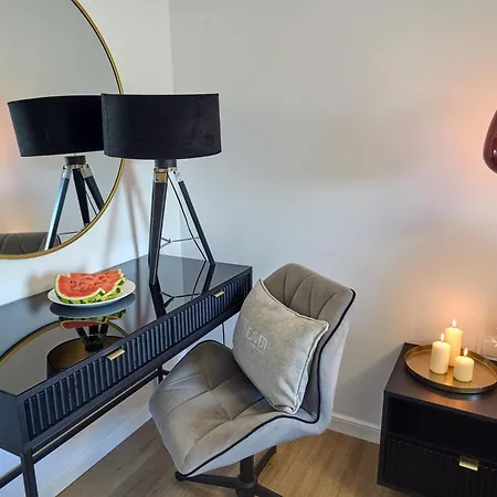 Apartment Ceglana Park By Heaven 2 Sypialnie&parking - 80m2