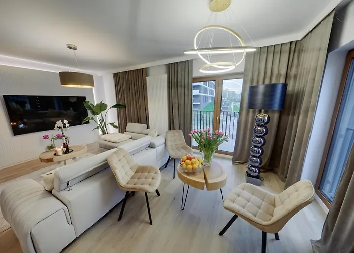 Ceglana Park Premium -2 Luksusowe Sypialnie, Parking , 80m2 Apartment *