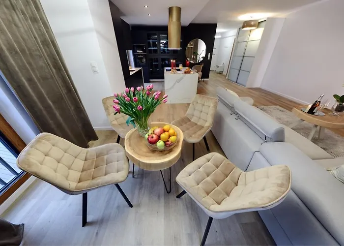 Ceglana Park Premium -2 Luksusowe Sypialnie, Parking , 80m2 アパート