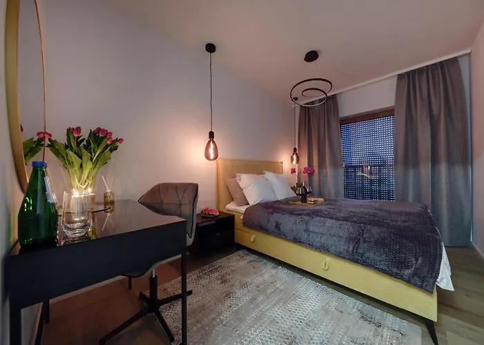 Ceglana Park Premium -2 Luksusowe Sypialnie, Parking , 80m2