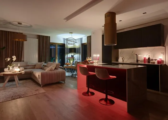 Apartment Ceglana Park Premium -2 Luksusowe Sypialnie, Parking , 80m2